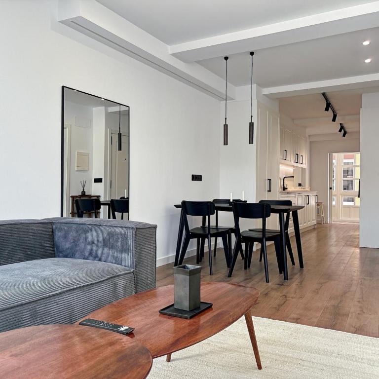 housingcoruña PLAZA DE ESPAÑA - Apartamento de 2 dormitorios - 1