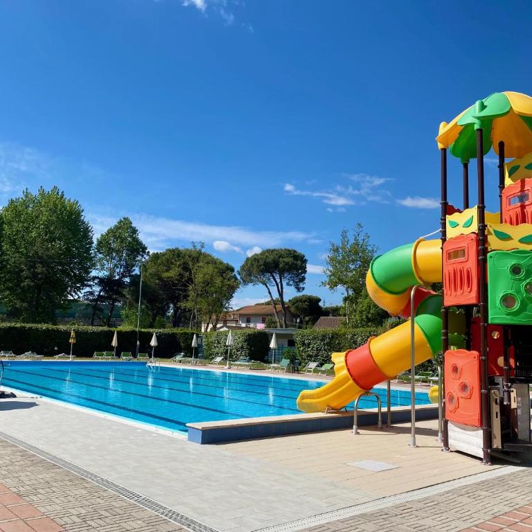 Mobilhomes SKALLA CZ Cesenatico - Appartamento con 2 Camere da Letto - 11