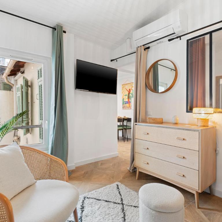 Nice Renting - BARBERIS - Unique Getaway 2-Room with Rooftop Terrace - Appartement 1 Chambre - 10