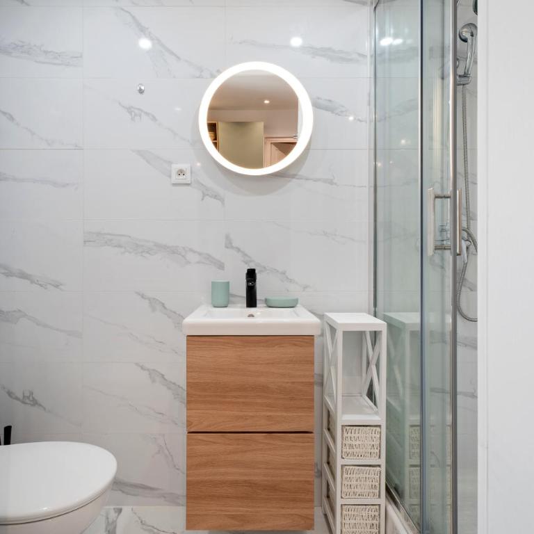 Nice Renting - BARBERIS - Unique Getaway 2-Room with Rooftop Terrace - Appartement 1 Chambre - 12