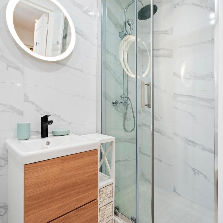 Nice Renting - BARBERIS - Unique Getaway 2-Room with Rooftop Terrace - Appartement 1 Chambre - 16