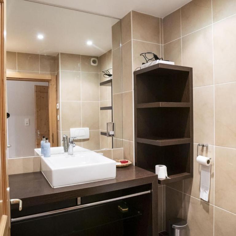 Chalet spacieux 8 pers, proximité centre et remontées - FR-1-676-58 - Appartement - 12