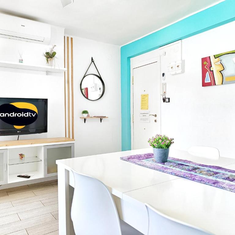 Apartamentos Casanostra - Apartment with Balcony - 2
