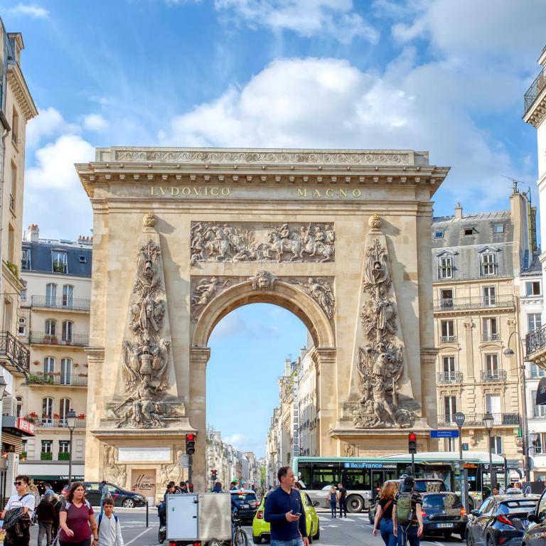 Elegant Triplex in Paris - Ideal for 10 - Aircon - Appartement - 9