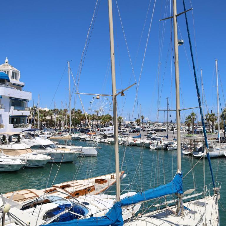 Simply Astonishing Location - Apartamento de 1 dormitorio - 49