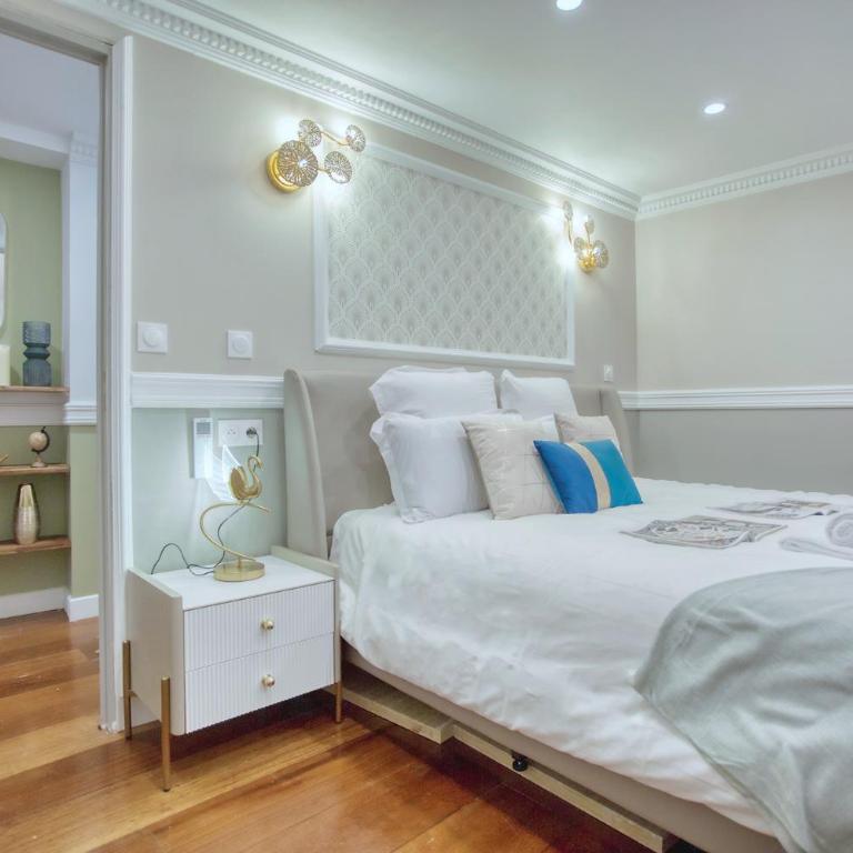 Elegant Triplex in Paris - Ideal for 10 - Aircon - Appartement - 60