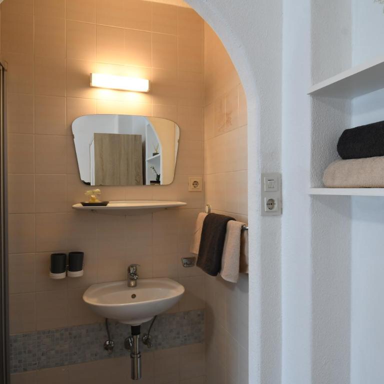 Haus Stefan - Appartamento con 2 Camere da Letto e Balcone - 8