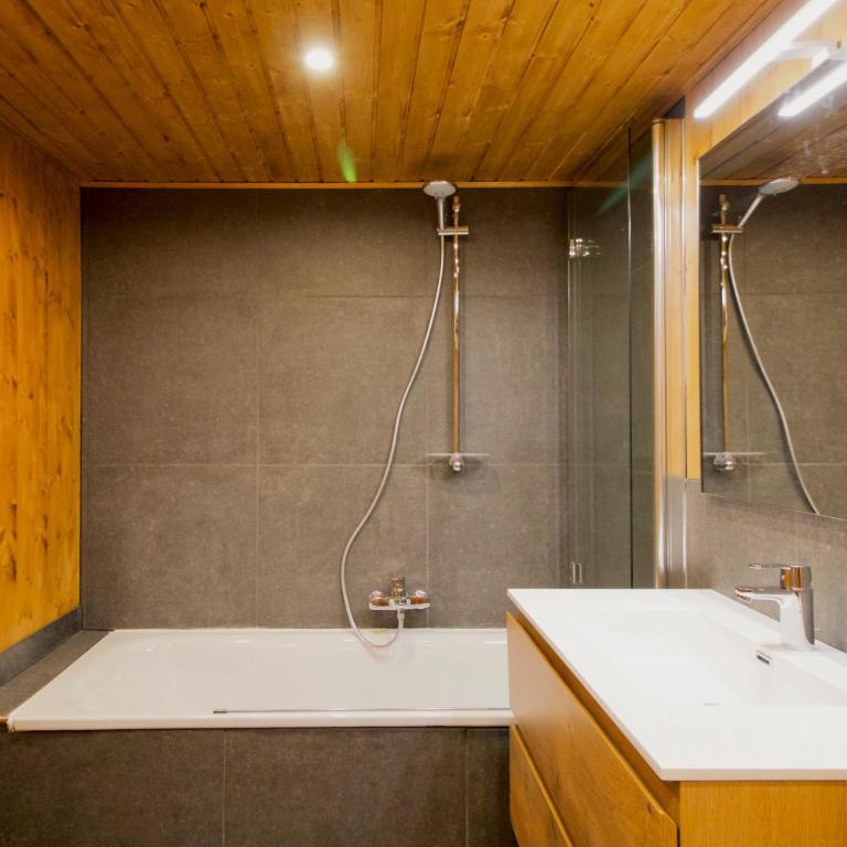 Magnifique chalet familial pour 10 personnes au coeur de Nax - Chalet - 17