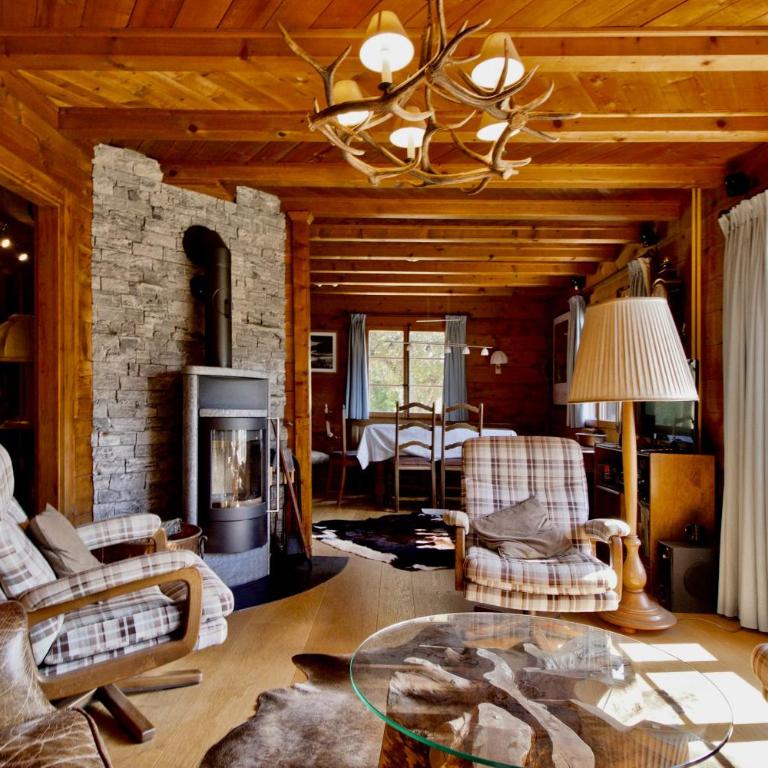 Magnifique chalet familial pour 10 personnes au coeur de Nax - Chalet - 3