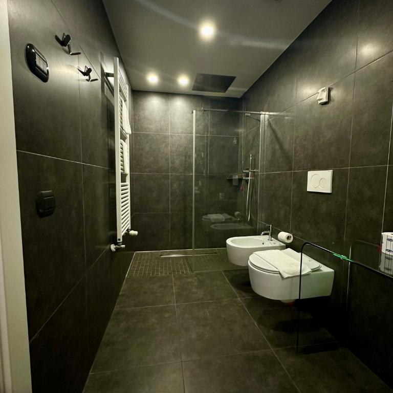 Hotel Al Campanile - Luxury Suites & Apartments - Camera Doppia con Letti Singoli - 6