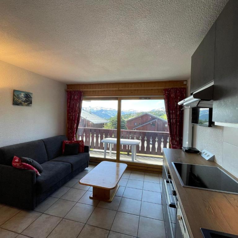 Charmant 3 pièces aux Saisies, 6 pers, balcon, wifi - Two-Bedroom Apartment - 7