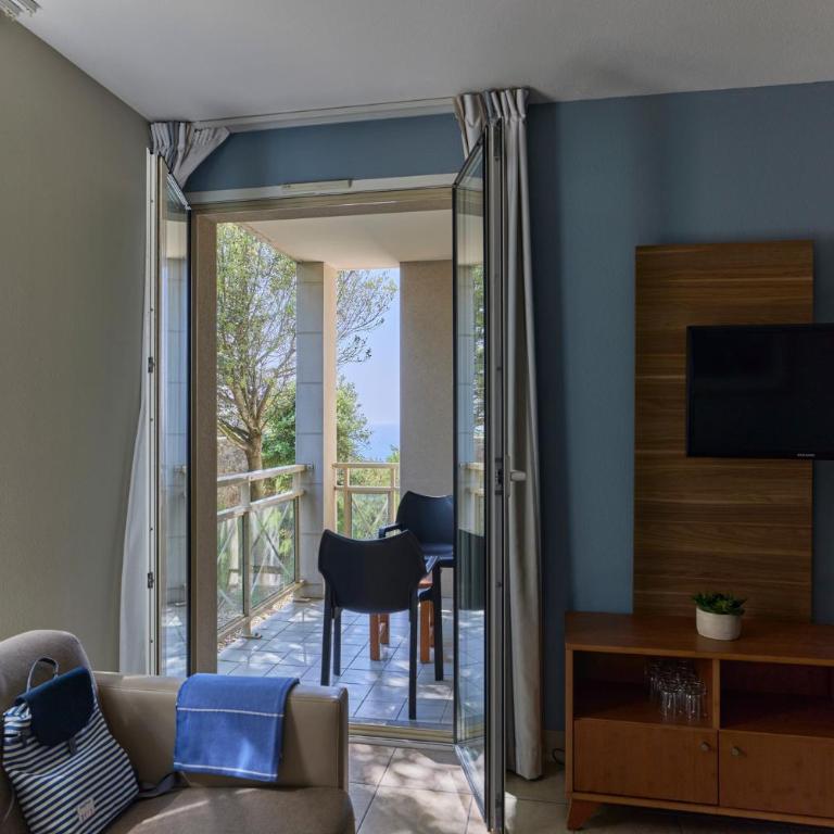 Residence Reine Marine - Appartement 1 Chambre (4 Adultes) avec Vue sur la Ville - 7