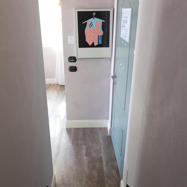 Hotel Al Campanile - Luxury Suites & Apartments - Camera Familiare con Vista Lago - 10