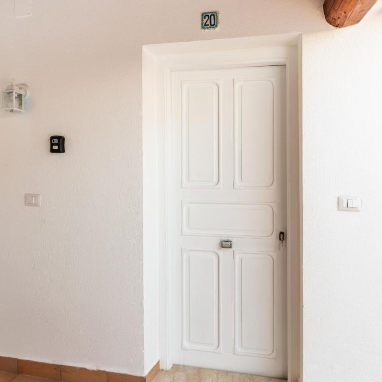 Fronte Mare Apartments & City Views - Deluxe One Bedroom Apartment with Terrace and Sea View - 7