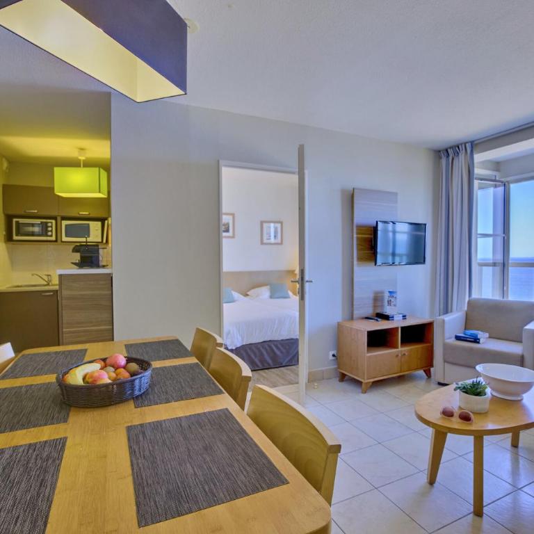 Residence Reine Marine - Appartement 2 Chambres (6 Adultes) avec Vue sur la Mer - 7