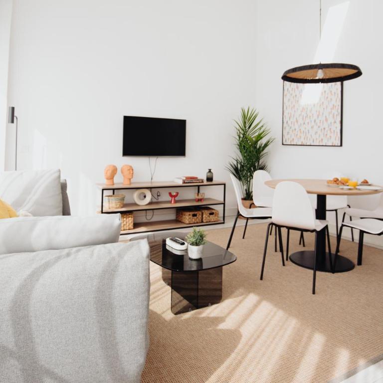 Aspasios Atocha Apartments - Apartamento de 3 dormitorios con terraza (6 adultos) - 4