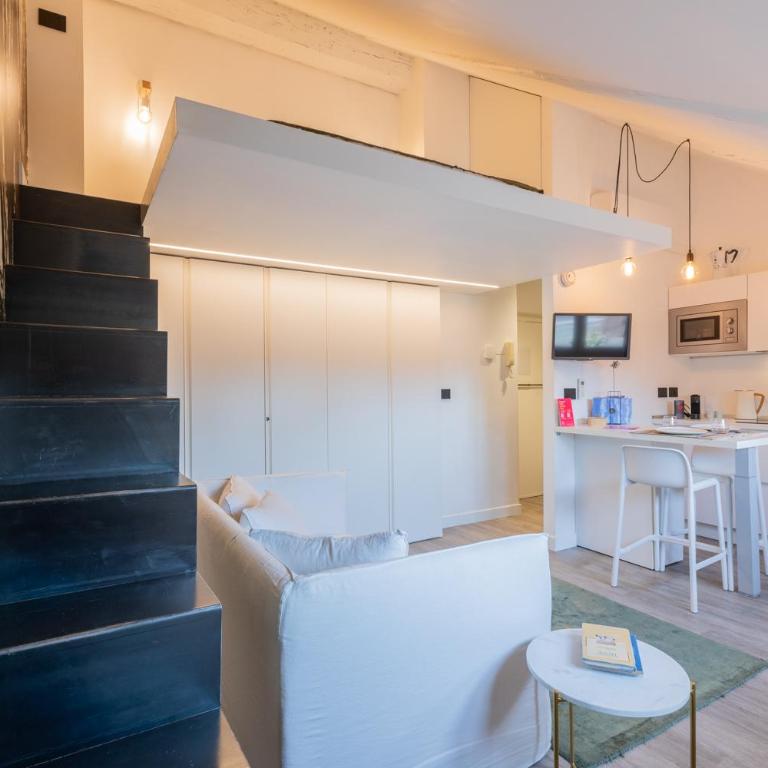 Mansarda in Bianco by Wonderful Italy - One-Bedroom Apartment - 12