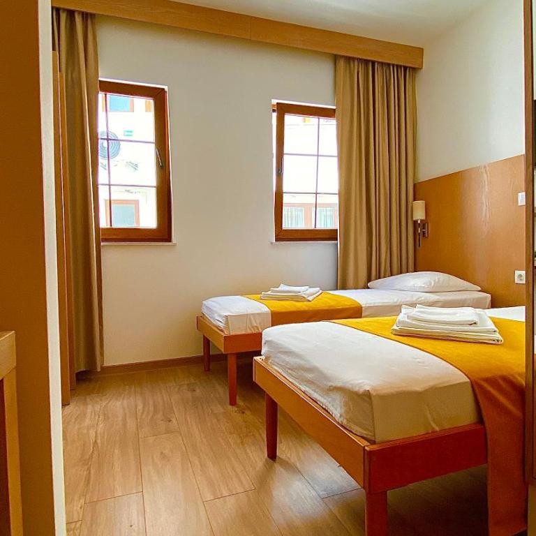 "VILLA DENY" Boutique HOTEL - included "FREE PARKING" - Economy Twin Room - 9