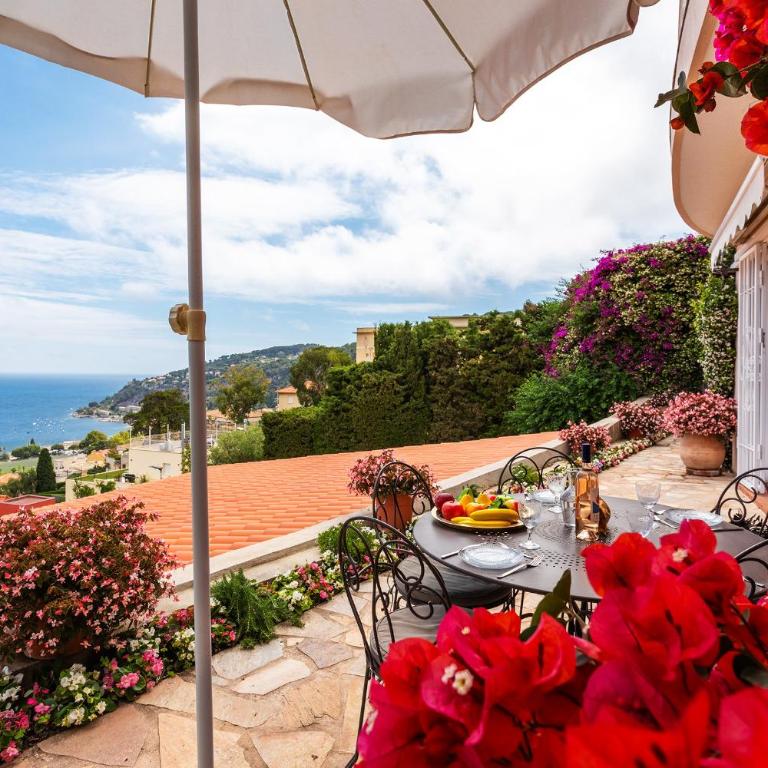 ROMANTIC VILLA VI4412 By Riviera Holiday Homes - Villa - Vue sur Mer - 6