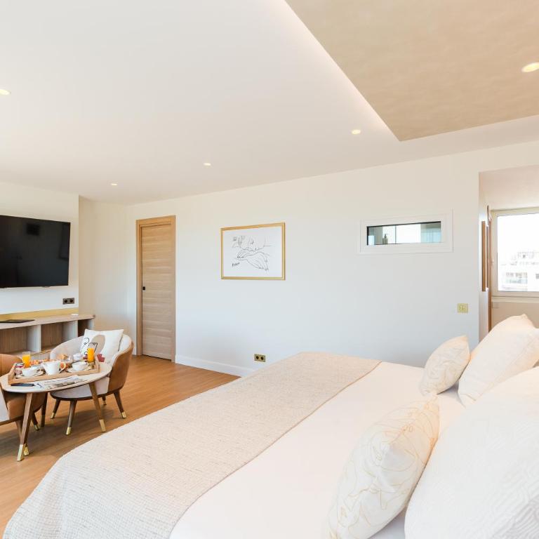 Hôtel Hélios - Suite Junior - Vue sur Mer - 2