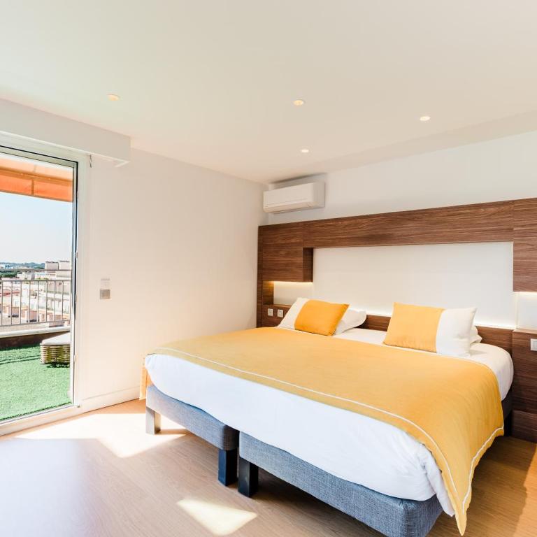 Hôtel Hélios - Suite Junior - Vue sur Ville - 6