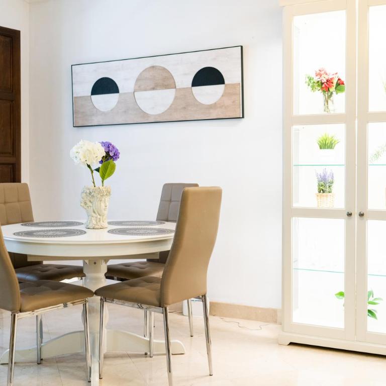 Centrico y Acogedor Apartamento en Centro Granada - Two-Bedroom Apartment - 24