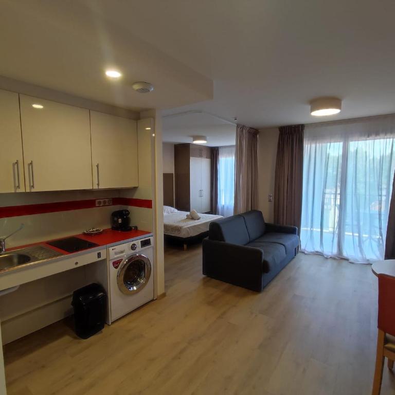 Appart One Fréjus - Studio Familial - 8