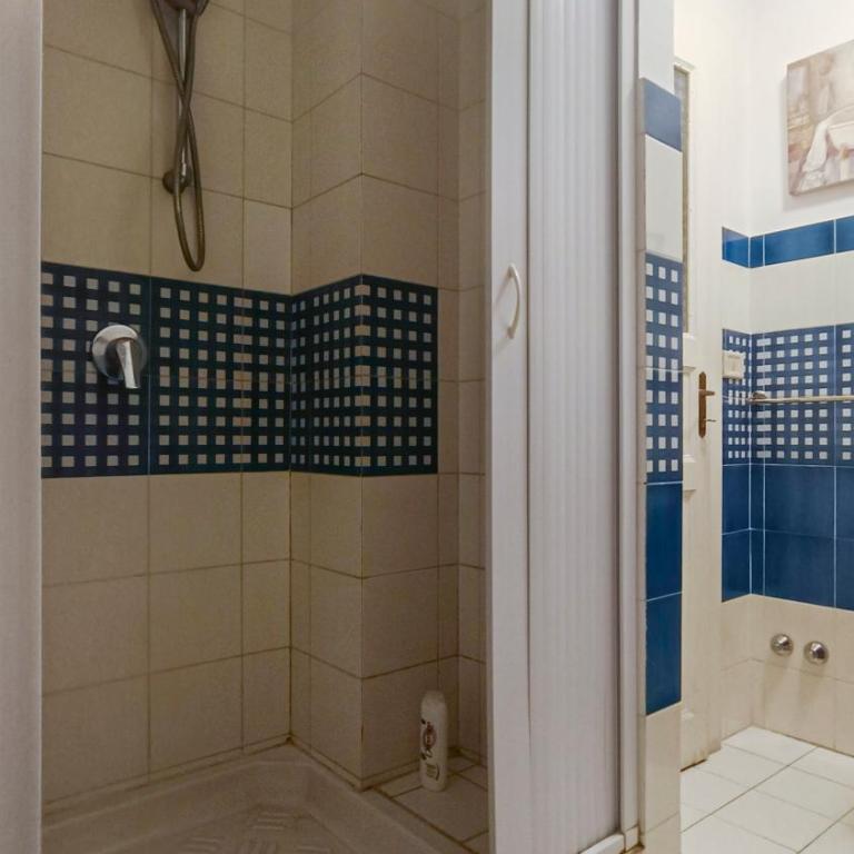 Casa Rossi - Camera Matrimoniale/Doppia con Letti Singoli con Bagno Privato - 10