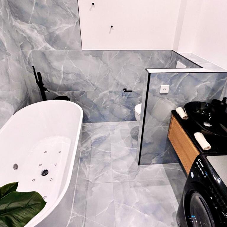 Luxurious Apartment - Seaside - Spa Bath - WiFi - AC - Appartement 1 Chambre - 32