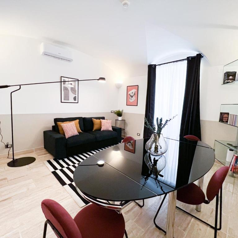 Tasso Designer Suite - Colosseum Esquilino - Appartamento Standard con 2 Camere da Letto - 3