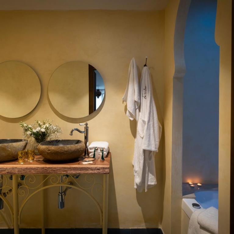 Alcoba del Rey de Sevilla - Queen Suite with Spa Bath - 14