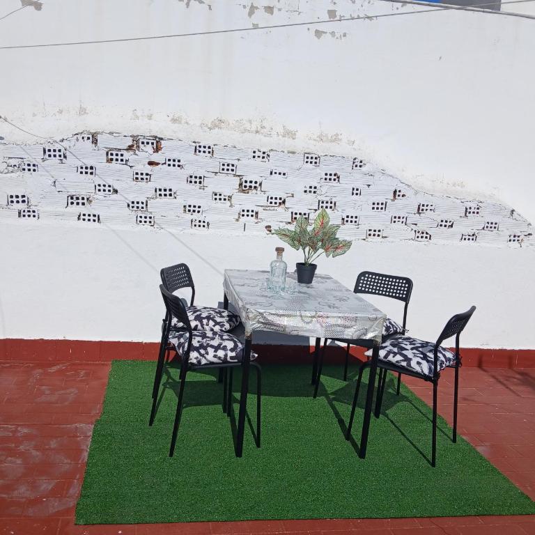 Alojamiento Gardenia 200m de la playa, Aire Acondicionado WiFi y WiFi solo familias y parejas - Casa de 2 dormitorios - 3