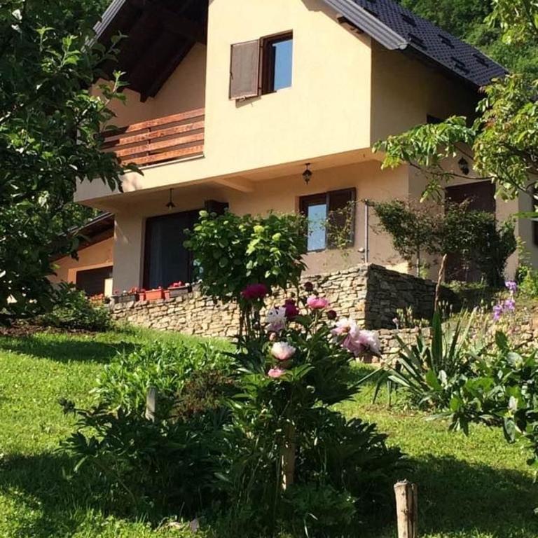 Holiday Home Ajaz Bihac - Four-Bedroom House - 16