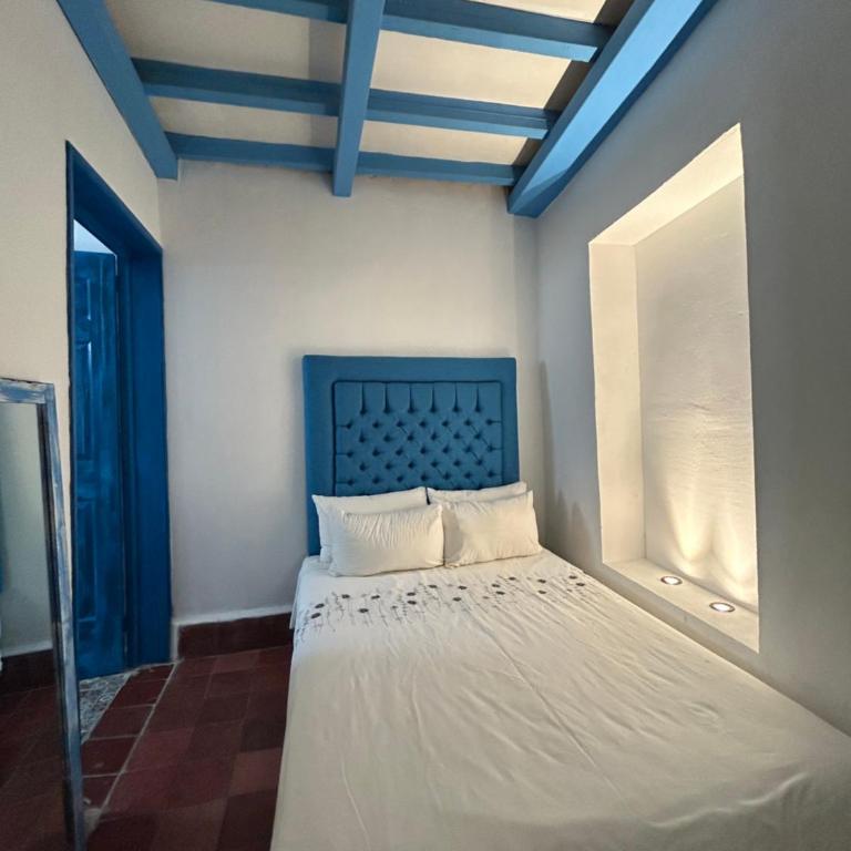 Alonso53 - Twin Room with Private External Bathroom - 11