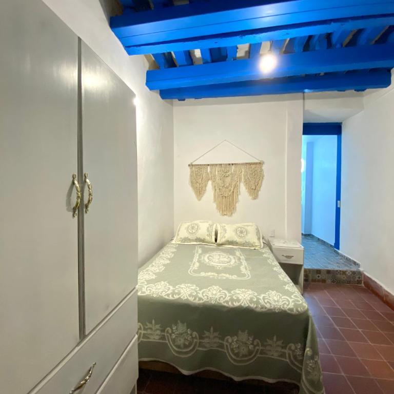 Alonso53 - Small Double Room - 1