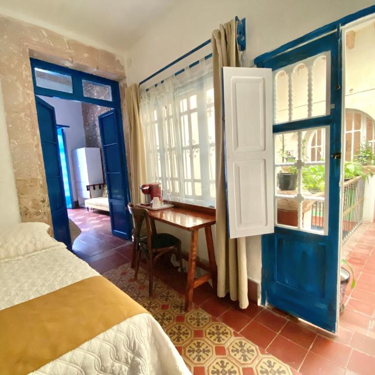 Alonso53 - Triple Room with Balcony - 14