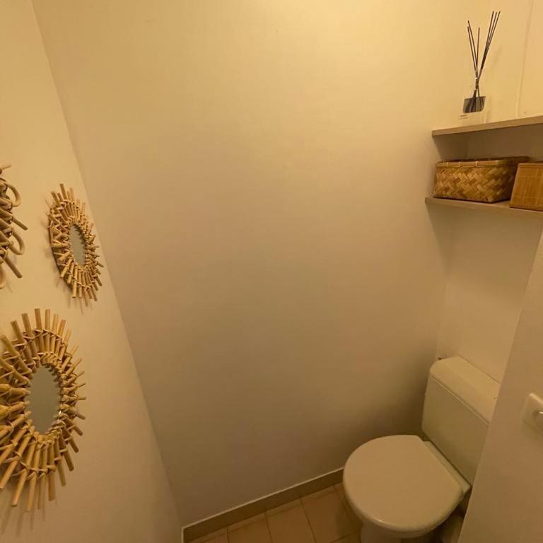Joli Studio au centre de Juan les Pins - One-Bedroom Apartment - 9