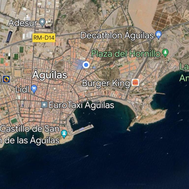 Casa Soto -Ubicacion privilegiada-Aparcamiento en tu puerta y acceso rapido a Servicios- Playas y Lugares de Interes- Netflix-Disney Plus-Prime-Full Sports TV - Casa de 3 dormitorios - 53