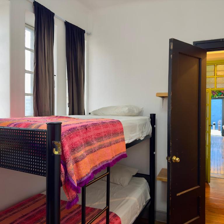 Massiosare El Hostal - Cama en habitación femenina compartida de 4 camas - 1