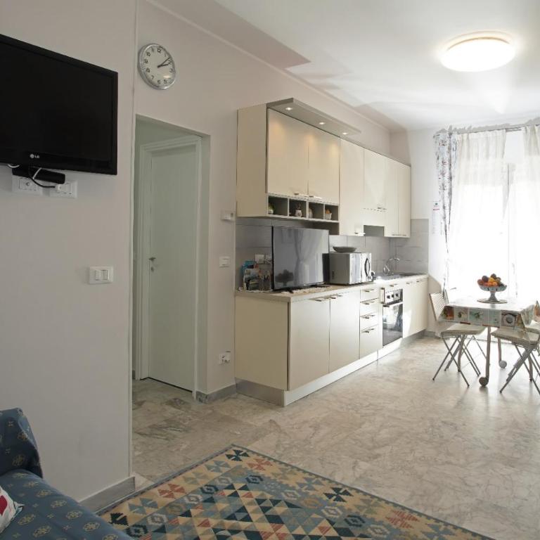 Casa Lux ampio monolocale - Appartamento con 1 Camera da Letto - 1