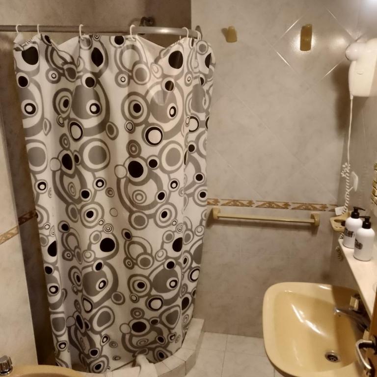 Hotel Edith - Triple Room - 4