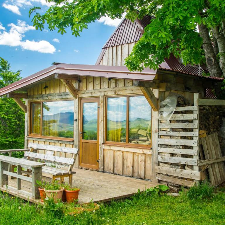 Maple village - Four-Bedroom House - 15