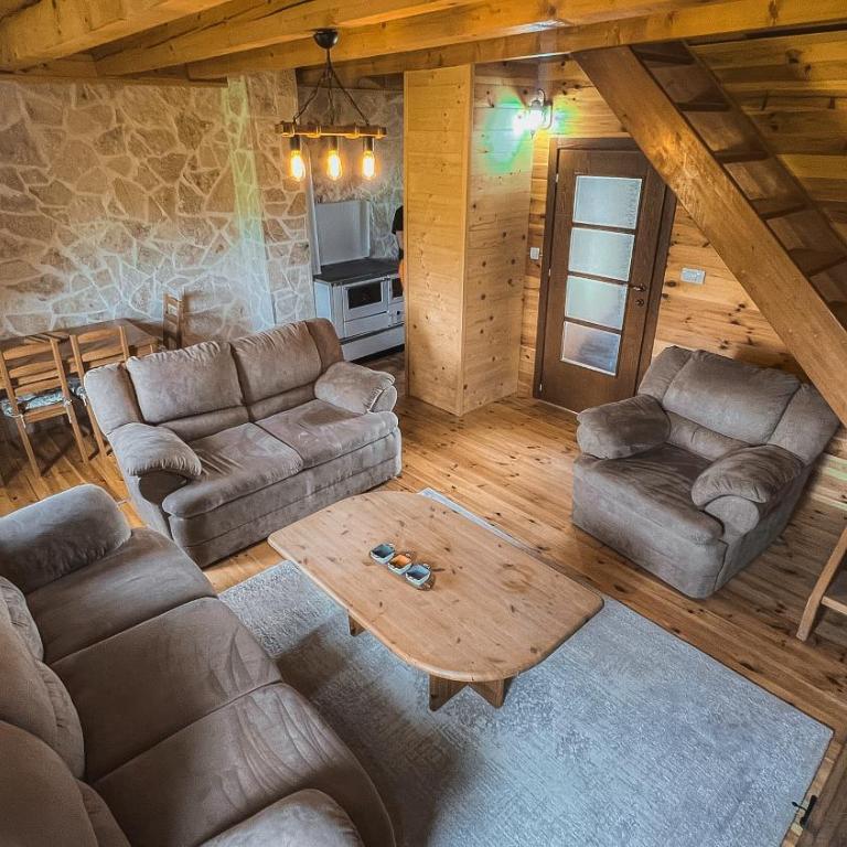 Sweet Home - Two-Bedroom House - 35
