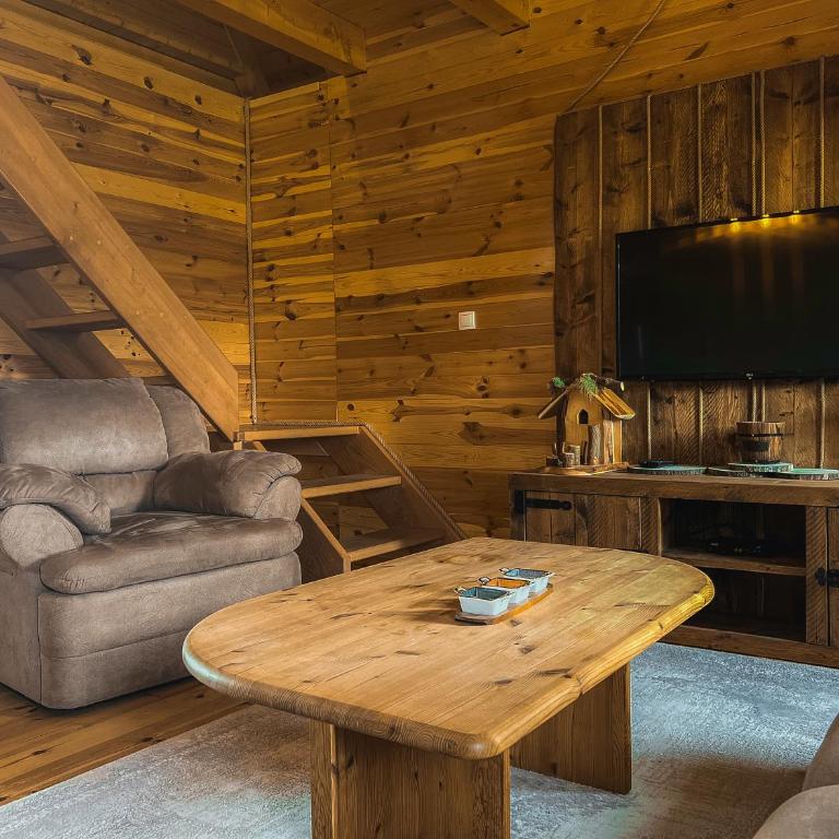 Sweet Home - Two-Bedroom House - 55