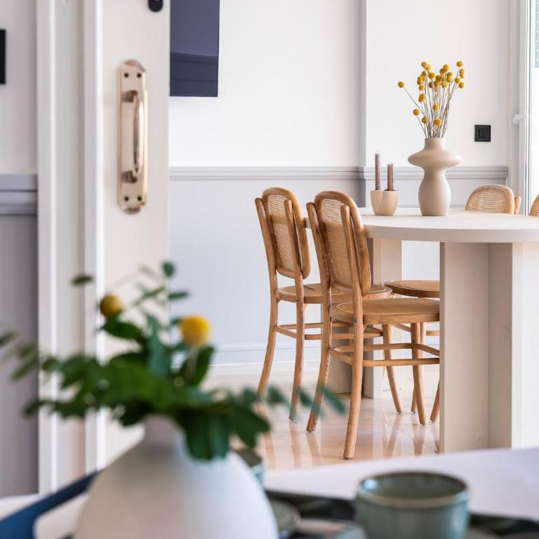 Stunning Renovated 2-bedroom in Golden Mile - Two-Bedroom Apartment - 20