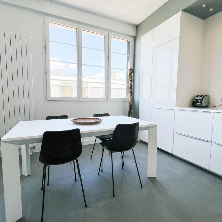 #GX Le Belgrade Spacieux T4 Climatisé en Hypercentre - Appartement - 11