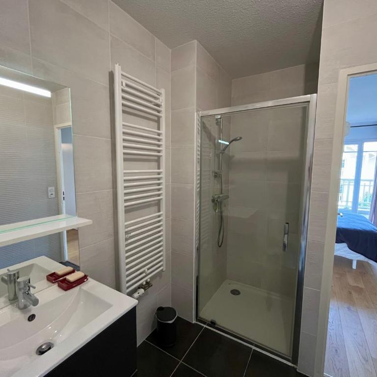 Appartement T4 avec Terrasse, Piscine et Proche Dune du Pyla - FR-1-319-154 - Apartment (6 Adults) - 11