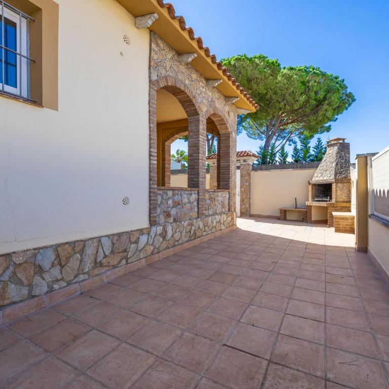 Casa familiar con Wi-Fi y aire acondicionado, cerca de la playa - ES-325-8 - Ferienhaus - 2