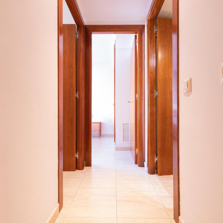 Apartamento cerca de la playa con vista y piscina - ES-325-5 - Apartment - 24