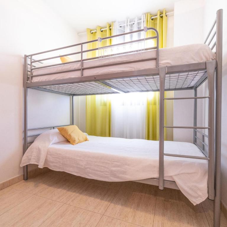 Apartamento cerca de la playa con vista y piscina - ES-325-5 - Apartment - 32